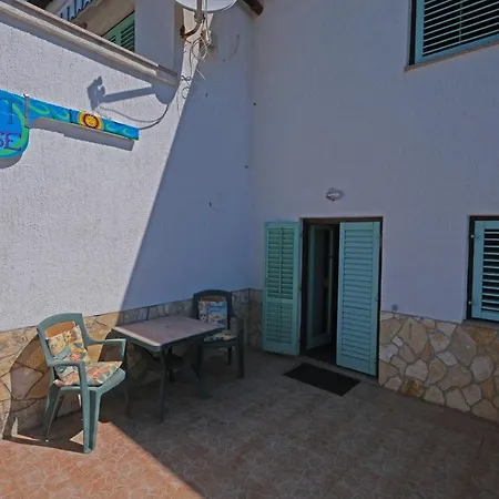 Apartman Art House Groove Punat